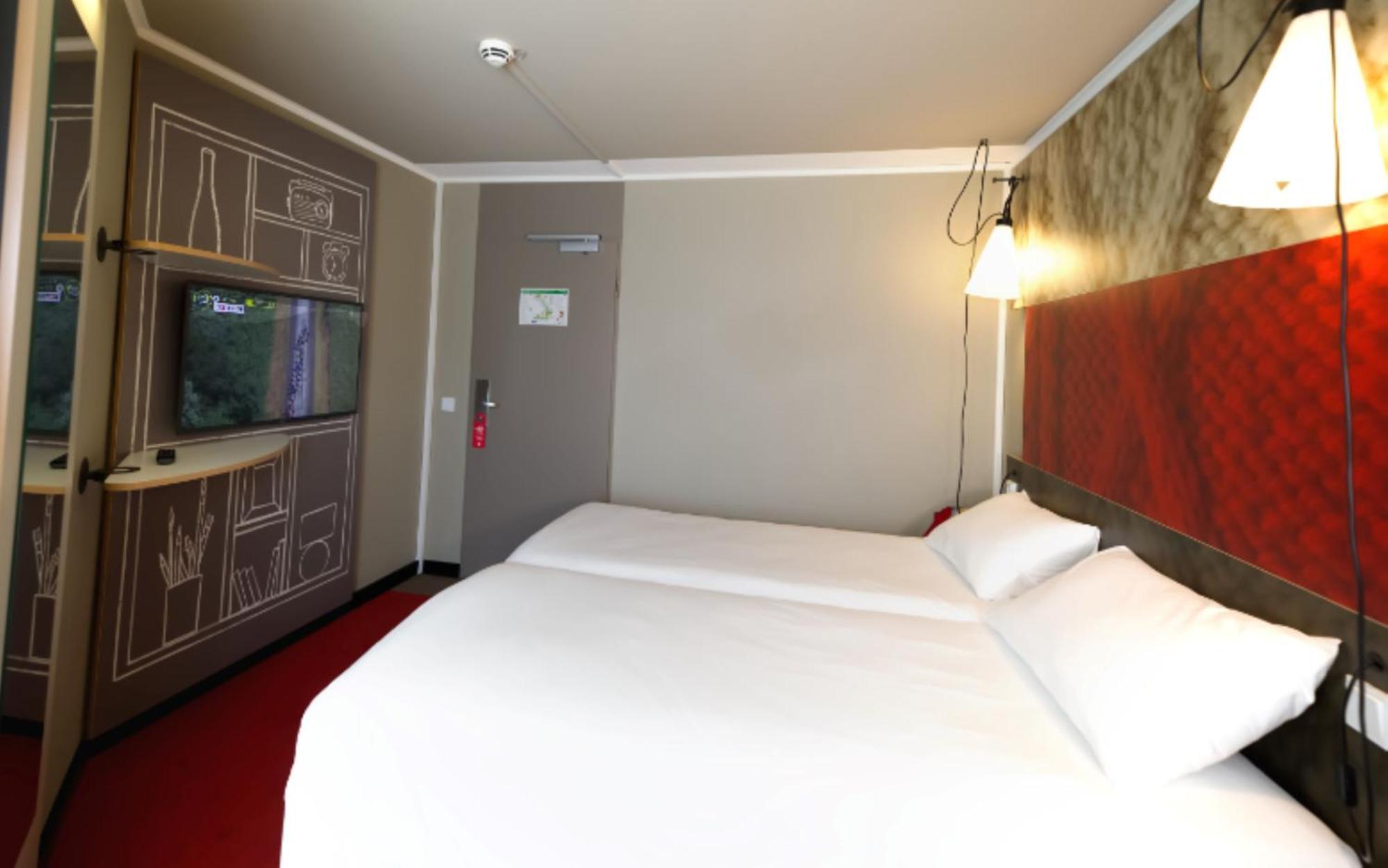 Ibis Centrum Hotel 3*
